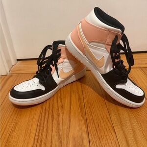 Nike Women's High-Top Sneakers - Black, White, and Peach